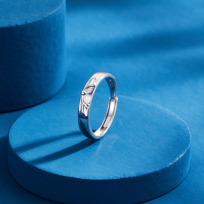 Yi Lu tiene su pareja anillo de plata esterlina par para hombres y mujeres anillo de luz de lujo nicho diseño apertura letras para novia
