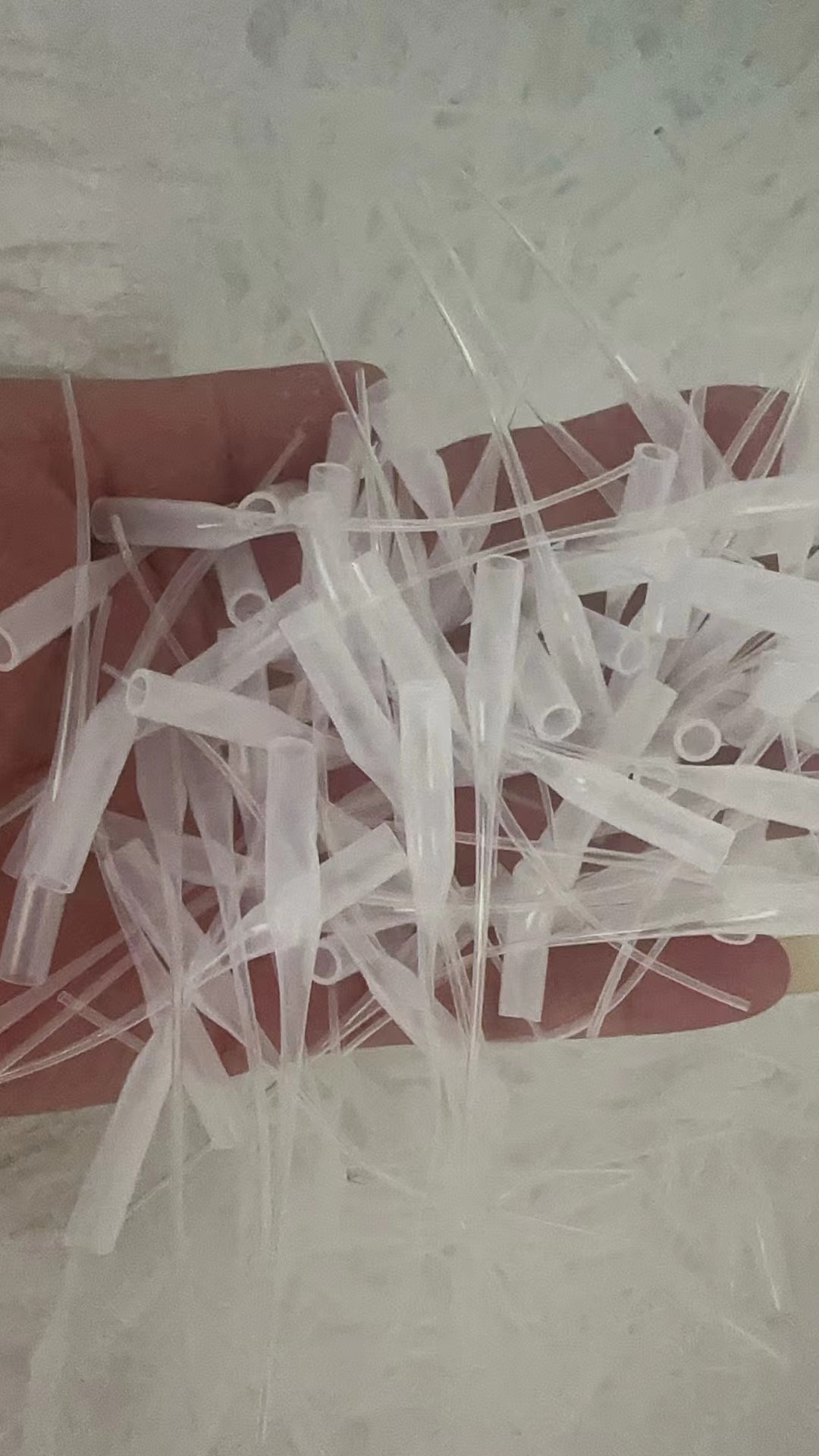 alta viscosidad nova Guangfa pegamento aceitoso universal fuerte pegamento de soldadura pegamento de zapatos pegamento aceitoso fábrica al por mayor image 9