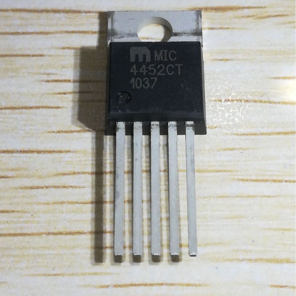 MIC4452CT 功率驱动器直插件IC TO-220