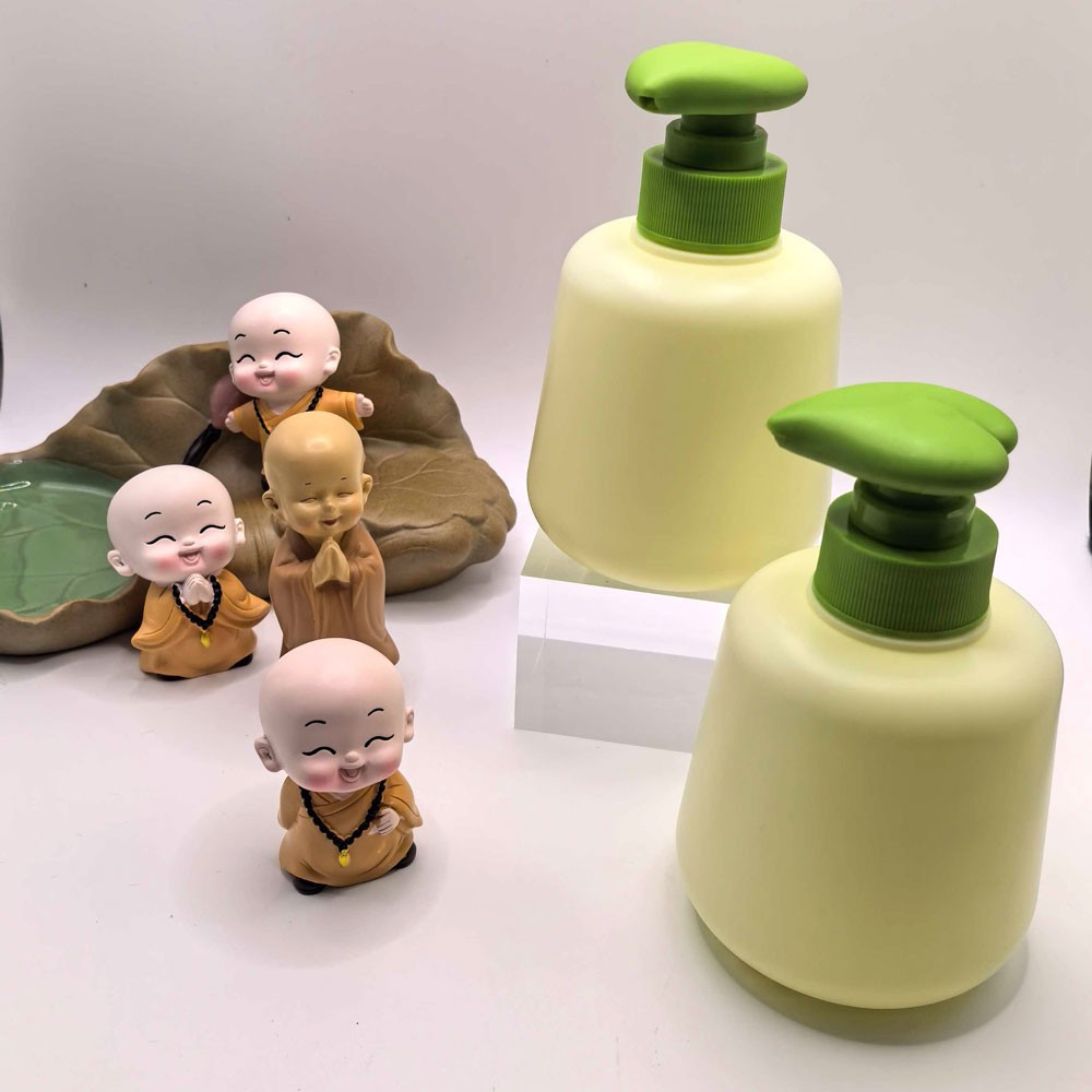 批发300ml洗发水包装瓶圆形塑料瓶空瓶pe洗护包材瓶化妆品瓶32牙