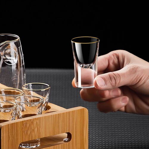 High-end gold-rimmed glass baijiu cup splitter set, barware for restaurants and home use, one-bowl bullet cup, wine cup, wine pot