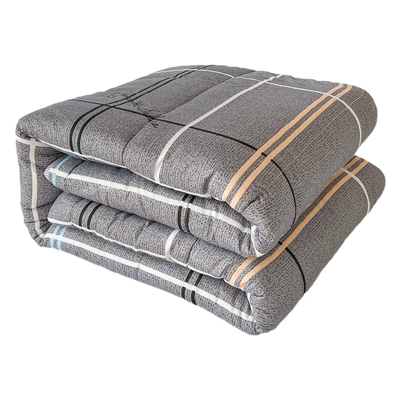 Производитель поставляет двухъярусные кровати для студенческого общежития