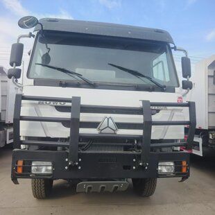 After Exporting the Eight-Wheel Engineering Dump Truck Used Howo 375 Horsepower Howo Can Do the Right Cab