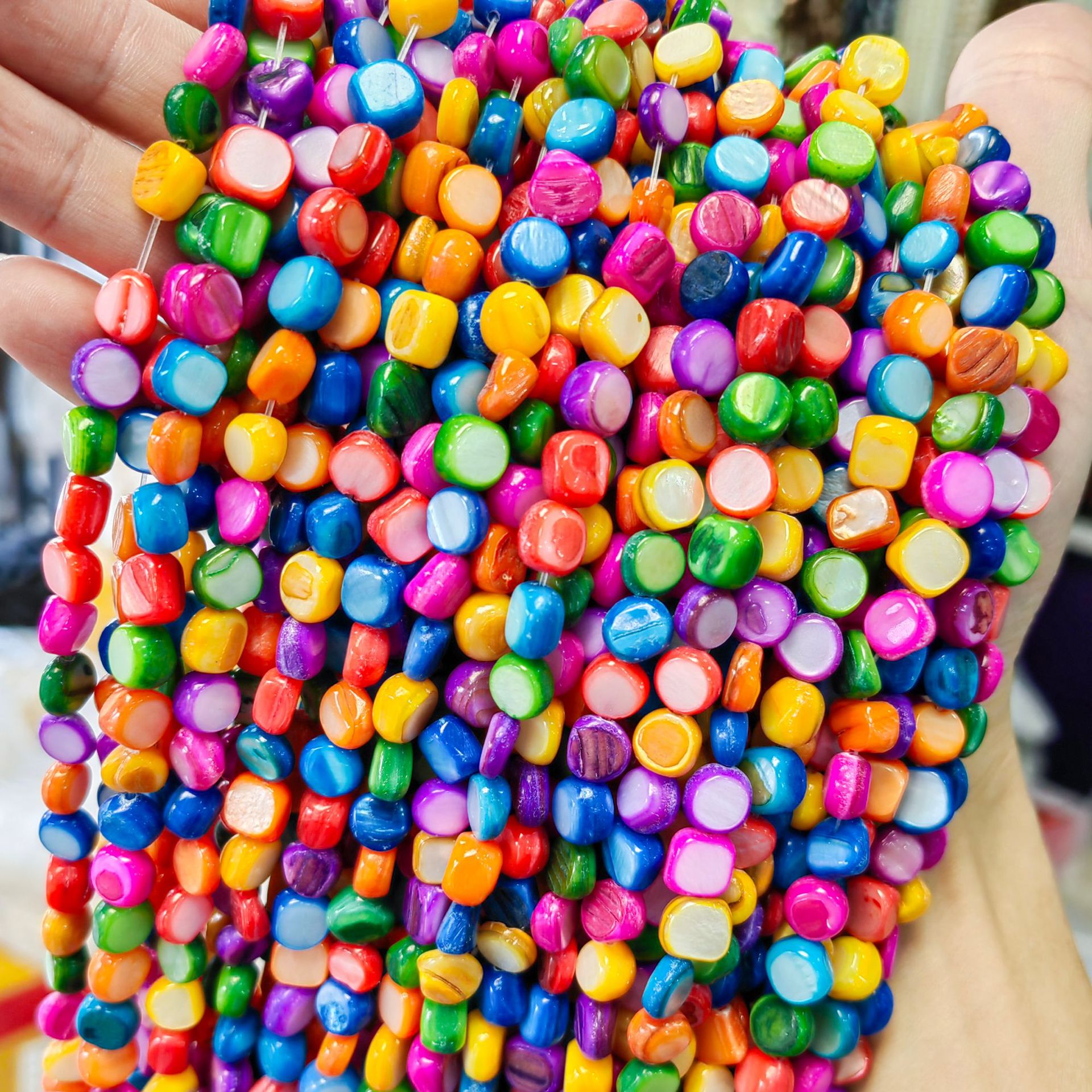 Conchas de cabeza de toro natural 8mm con cuadrados semiacabados perlas dispersas accesorios de joyería diy al por mayor