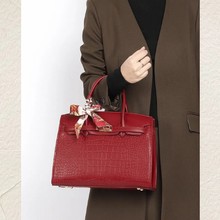 ĸ�H���tɫ����Y�����Ů��������2025�¿�������������μ�Ůʿ