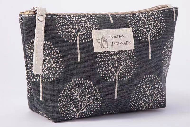 Women's Medium Canvas Geometric Basic Square Zipper Cosmetic Bag display picture 1