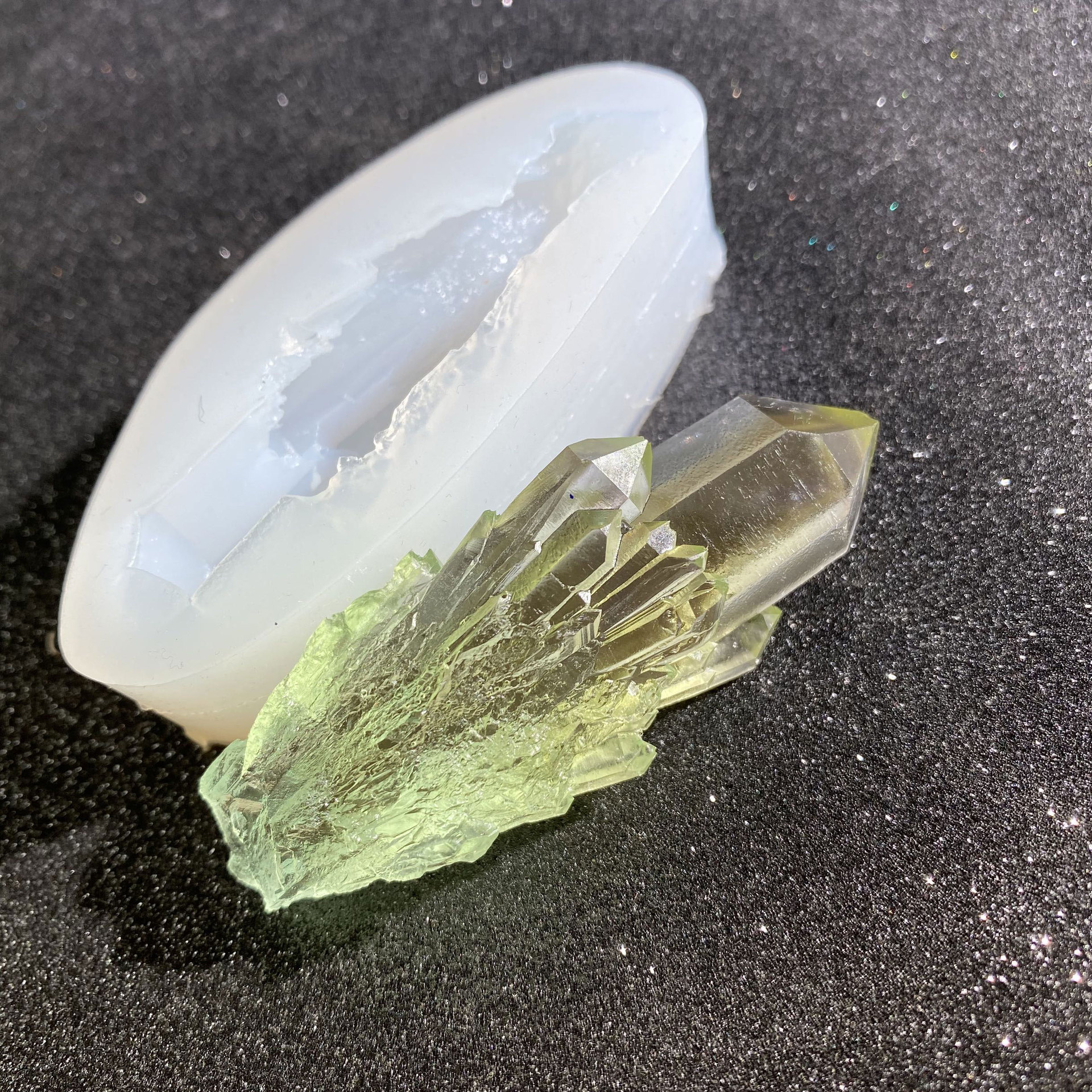Artificial cristal natural racimo original piedra decoración cristal epoxi cristal racimo iceberg cristal epoxi molde de silicona