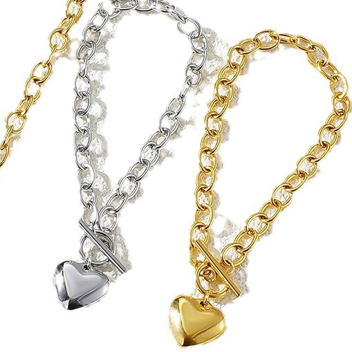 Nuevo estilo transfronterizo europeo y americano, colgante de amor liso simple y versátil, pulsera de acero de titanio, conjunto de collar de hebilla OT, mujer