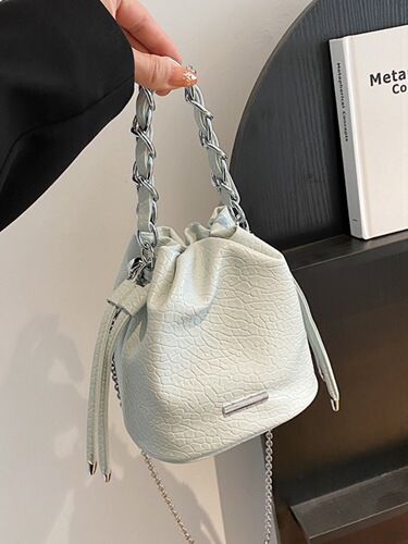 This year's popular niche design bags  new women's bags, Western style and versatile chain crossbody bag, super popular bucket bag