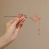 Розовый гинкго с кисточкой