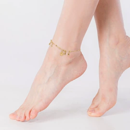 耳环;耳钉;项链