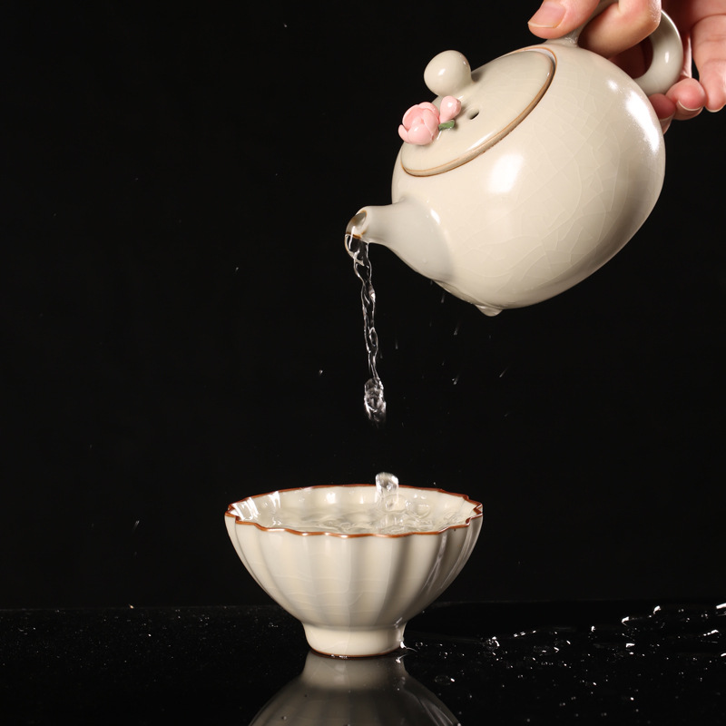 Teapot
