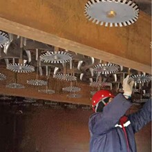 ����300�f�������Ŀ�F�����b�۱�ϩ�����h���Ͻ��ٸ��y���P