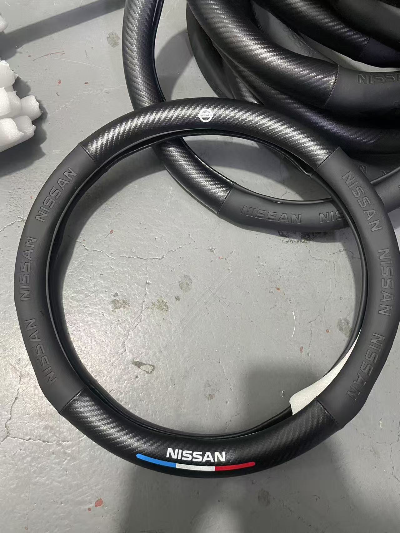 Cross-Border Carbon Fiber Steering Wheel Cover 5D Embossed Logo Car Logo Electric Car Handlebar Cover Cross-Border Steering Wheel Modification Product