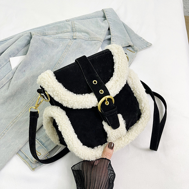 秋冬羊羔毛毛包女韩版复古风小包包撞色新款流行绒面毛茸茸斜挎包