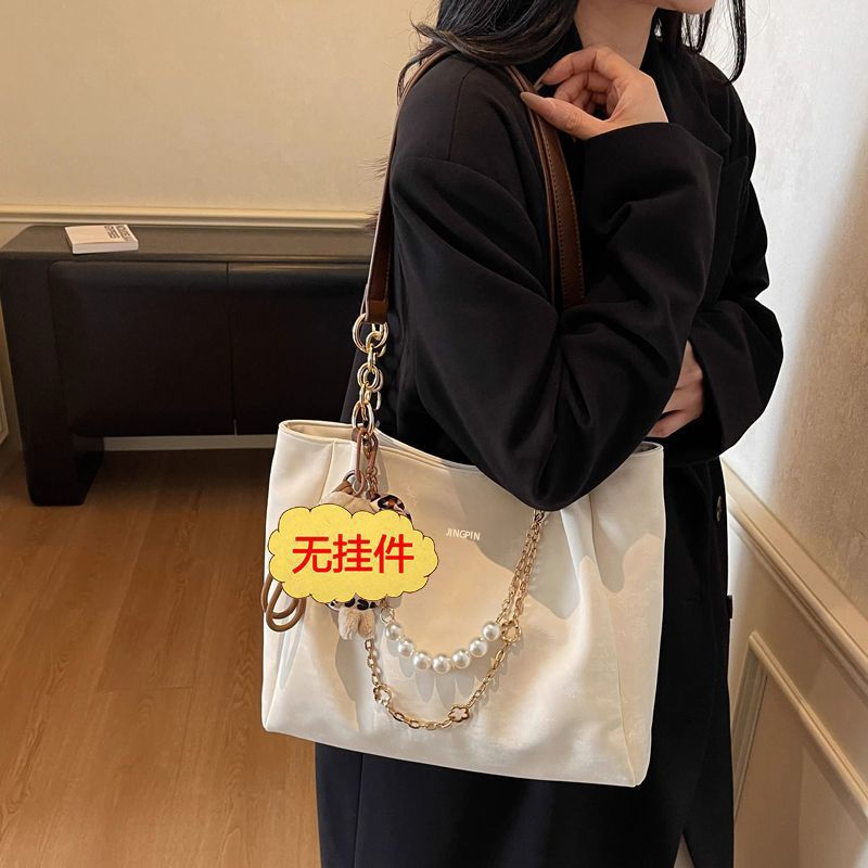 2025 New Arrival Women's Versatile Commuter Tote Bag - High-Quality Pearl Chain Large Capacity Casual Shoulder Bag (Dropshipping) - Thumbnail 7