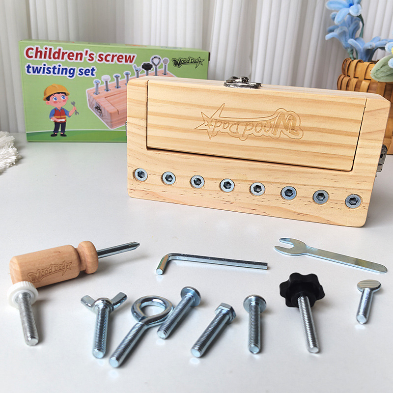 Solid wood Montessori teaching aids, Montessori early education toys, wooden screw-twisting blocks for toddlers and children in kindergarten