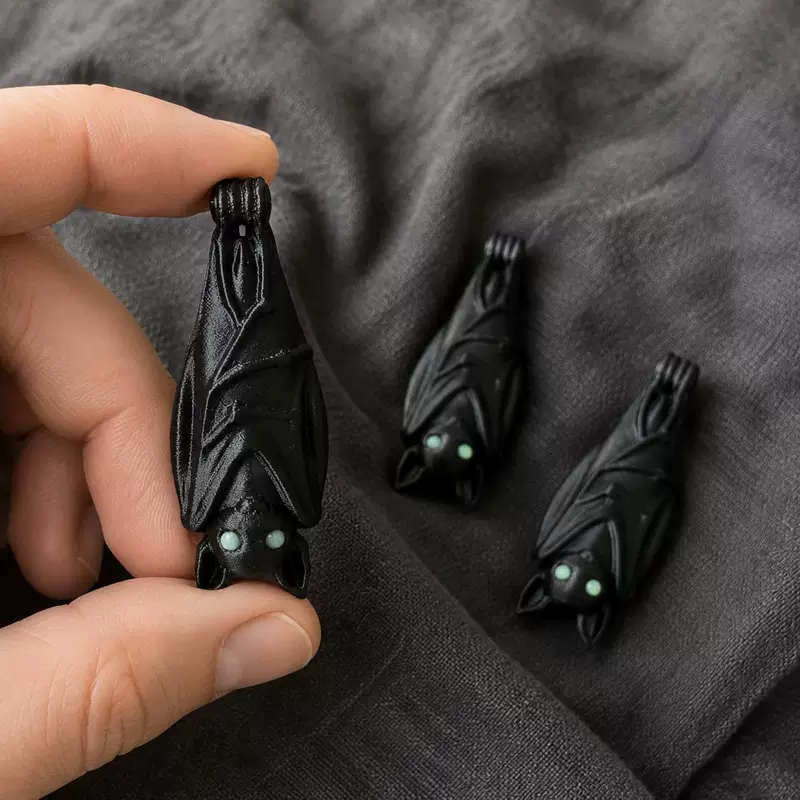 Светящаяся 3D-подвеска «Летучая мышь» на Хэллоуин чёрная из смолы