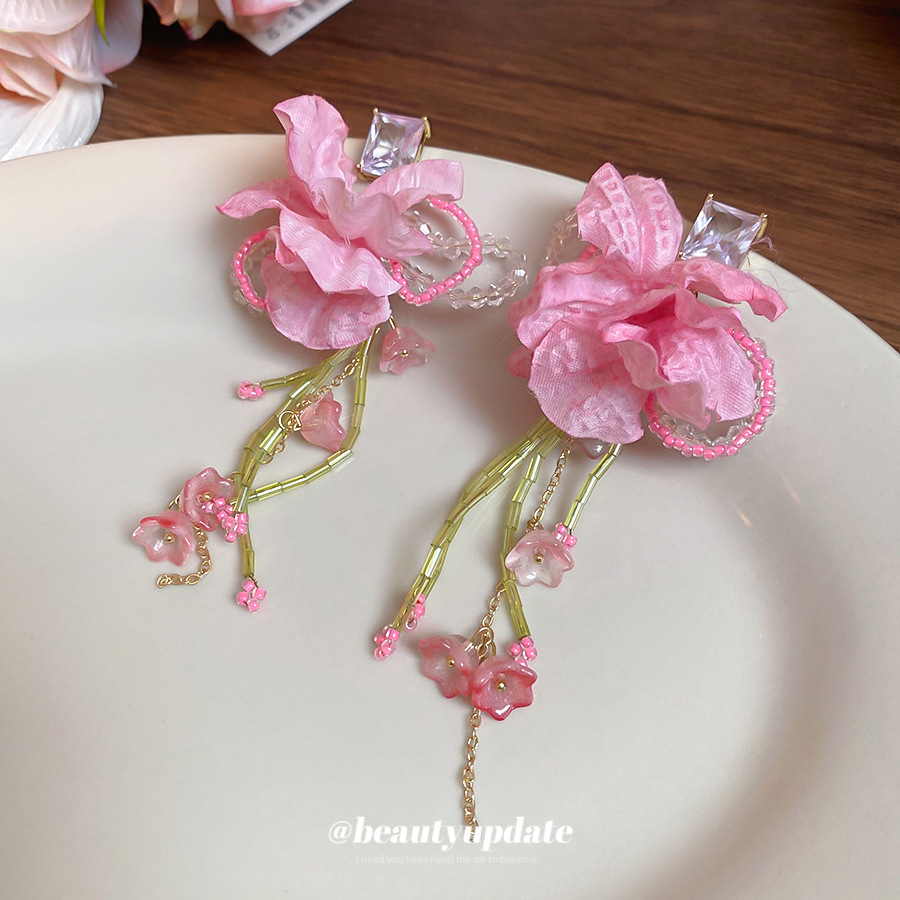 Pendientes de borla de flores de tela de diamantes con aguja de plata Pendientes dulces y suaves Pendientes de todo fósforo de temperamento femenino