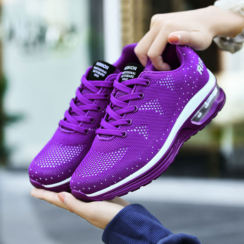 42 zapatos de tamaño grande 2021 primavera y otoño zapatos de mujer transfronterizos aire acolchado tejido volador zapatos deportivos de carreras casuales zapatos de viaje zapatos de malla skate image 1