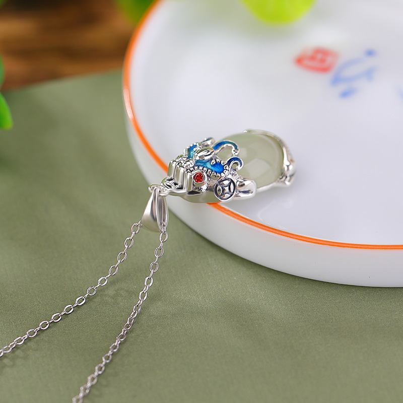 Mặt dây chuyền bạc S925 hình đồng xu Tỳ Hưu ngọc bích thanh thủy, phong cách quốc triều, bộ hai mảnh kèm bông tai — Kiểu mặt dây chuyền (không có dây chuyền)