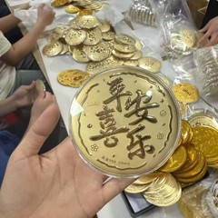 純金 20mg 平和と喜びの大きなケーキクリエイティブペンダント人気の漫画卸売携帯電話キーホルダーカーハンギング