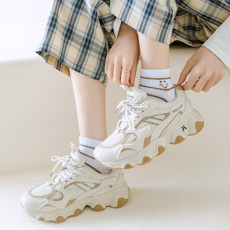 Zhuji calcetines al por mayor de color de la tierra minimalista blanco de corte bajo-top calcetines barco calcetines de punto japonés de suministro al por mayor