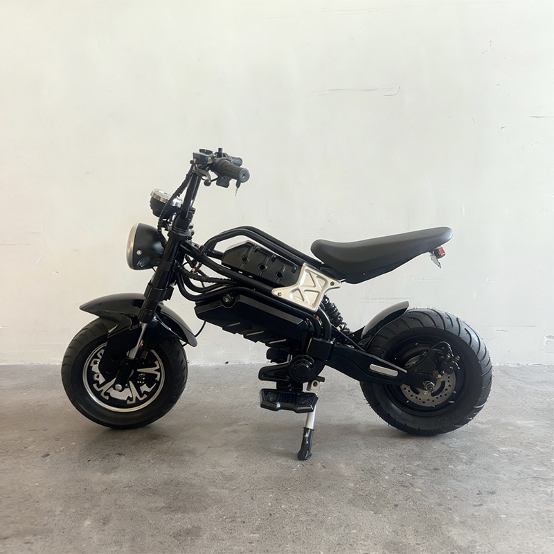 厂家直售成人电动代步车解放双脚电动摩托车高颜值变速时尚锂电车