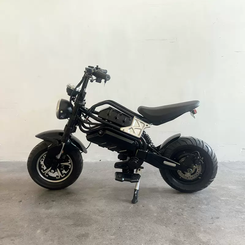 厂家直售成人电动代步车解放双脚电动摩托车高颜值变速时尚锂电车