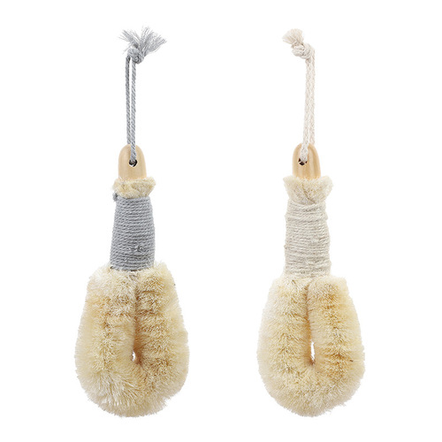 New-style sisal bath brush—gentle on skin, perfect for scrubbing and exfoliating while bathing or washing your back; features a cotton rope handle with anti-slip design and a sturdy wooden shaft.