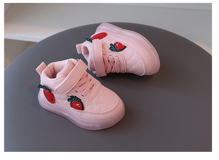 Childrens Light Up Sneakers Strawberry Cartoon Walking Shoes_voghion.com