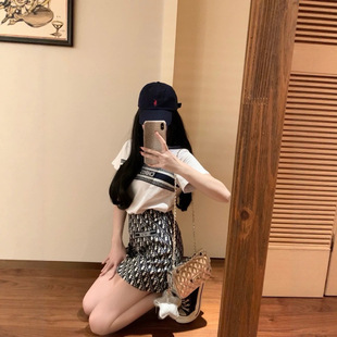 ����D�Ҷ�����ĸ������T?�����Ứ�ϻ���ĸ��ȹ���b�@��