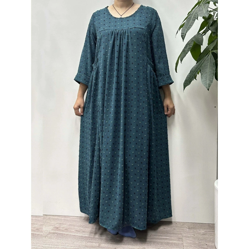 Fashionable dress with pockets