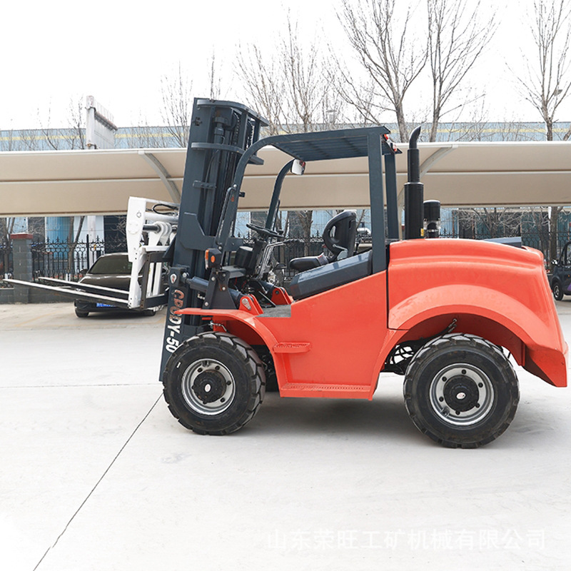 仓储搬运叉车全自动越野搬运车四驱柴油越野叉车3吨货物堆高车