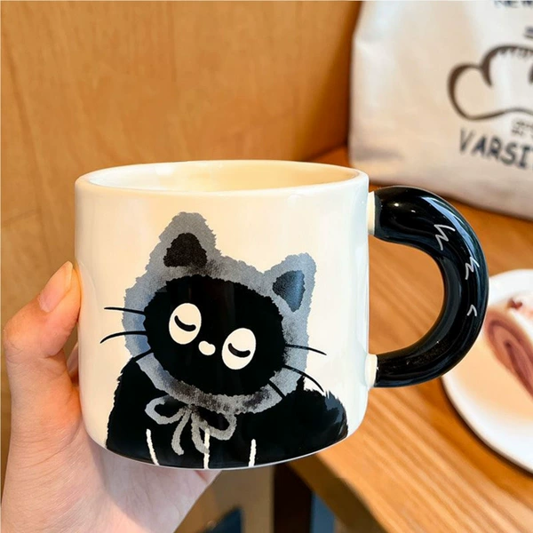 Gray hat cat (only one single cup)