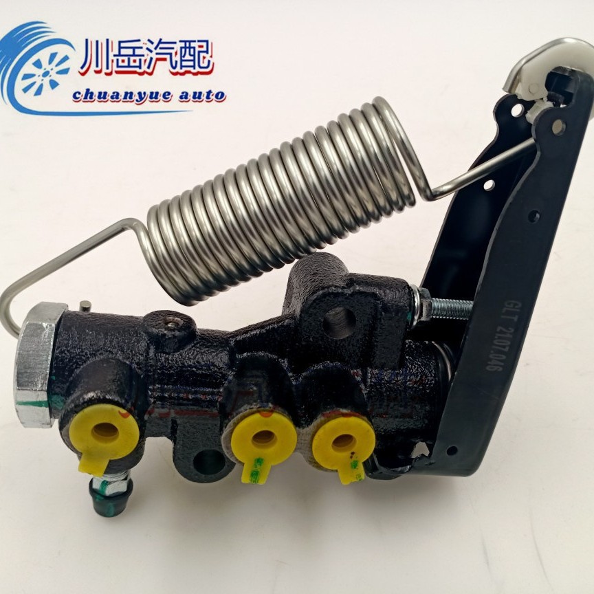 适用于日产探路者 纳瓦拉D22皮卡2.5 TD25刹车分配阀46400-S3200