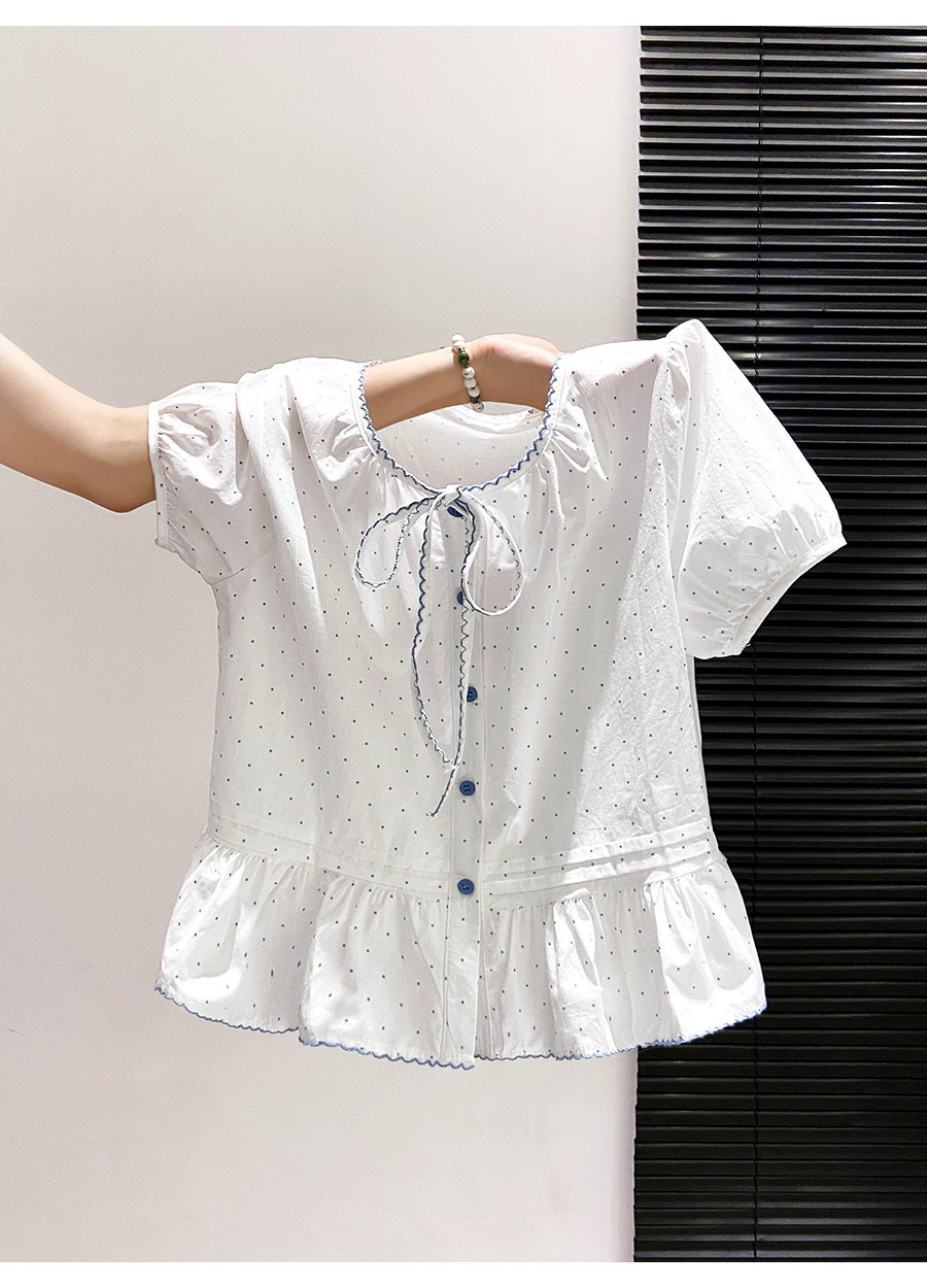 Áo sơ mi nữ tay phồng ngắn cổ bẻ, họa tiết chấm bi, viền bèo nhún — xanh lam chi tiết 6