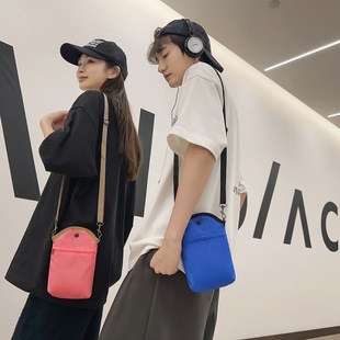 2023 New Fashion Small Satchel Simple Japanese Niche Casual Mobile Phone Bag Men's and Women's Shoulder Bag