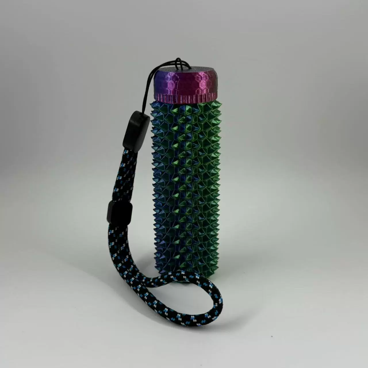 [3DSpiky Grippie Stim Keychain компактный пальцевой массажер-ключница]