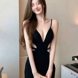 黑色纯欲风深V镂空露腰吊带连衣裙夏季轻奢性感辣妹御姐气质短裙