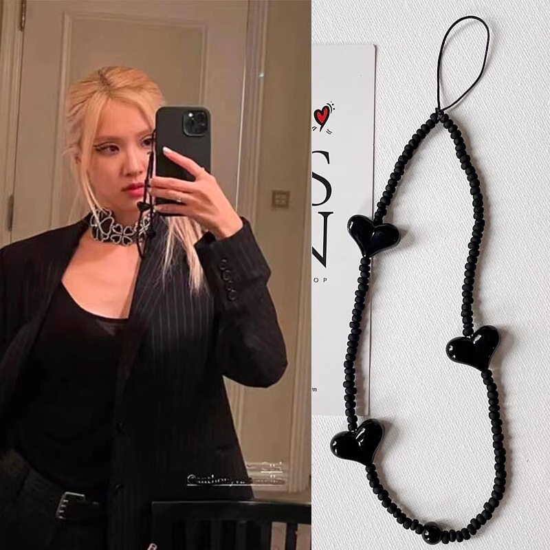 Black Heart-Shaped Beaded Phone Chain Pendant with Unique Design, Trendy Style, High-End Feel, Long Necklace Accessory Black Heart-Shaped Beaded Phone Chain Pendant with Unique Design, Trendy Style, High-End Feel, Long Necklace Accessory