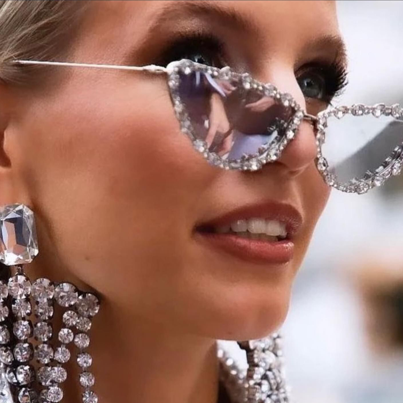 65g Weight Full Frame Glasses Structure Sunglasses Classification Ac, UV400 Protection Lens Material Hip-Hop Irregular Ac UV400 Protection Cat Eye Rhinestone Full Frame Women's Sunglasses