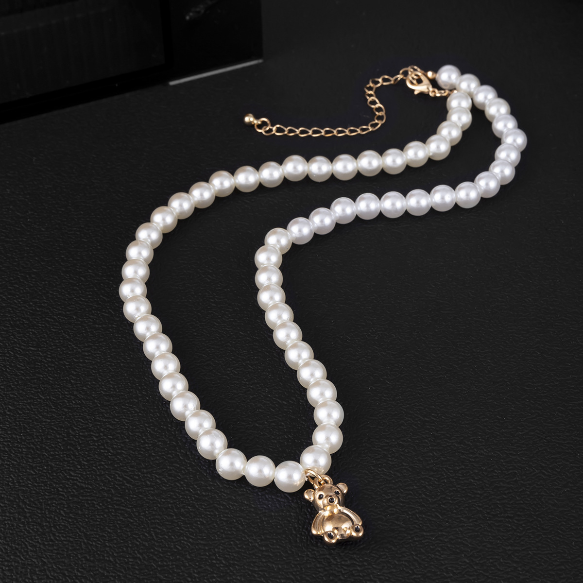 Simple Style Bear Imitation Pearl Alloy Beaded Necklace