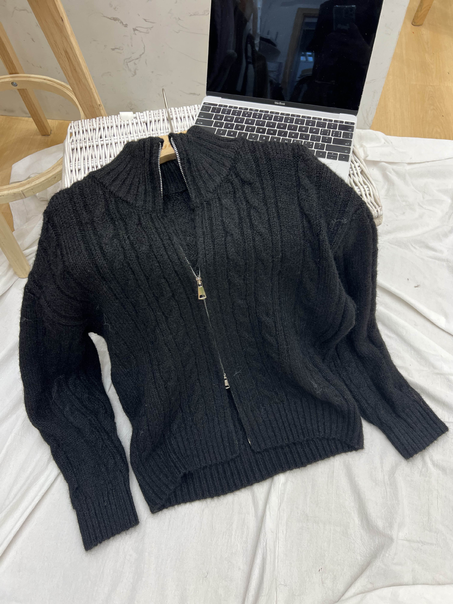 24 invierno Puyuan collar de pila retro flor trenzada lana tejido cardigan de color sólido de mujer coreana