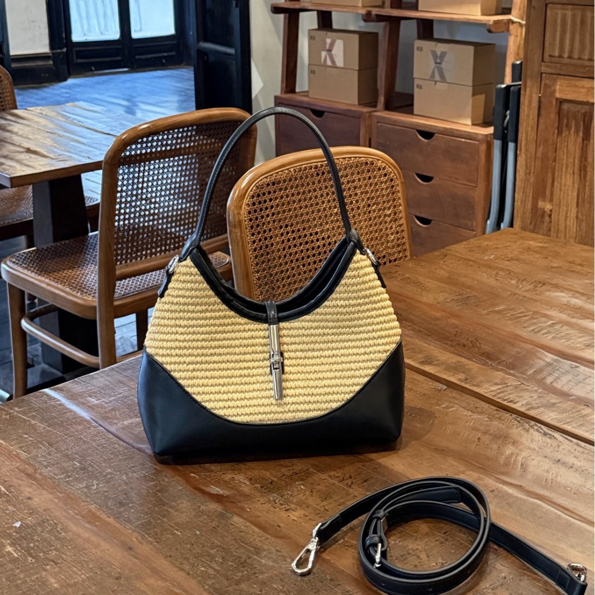 Handmade Rattan Shoulder Bag With Leather Trim Eco-friendly Basket_voghion.com