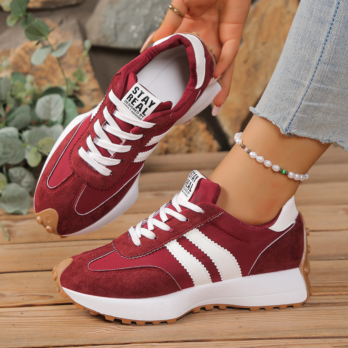 2026 primavera nueva mujer zapatos deportivos casuales de suela gruesa moda versátil transfronteriza cómodos gran tamaño al por mayor