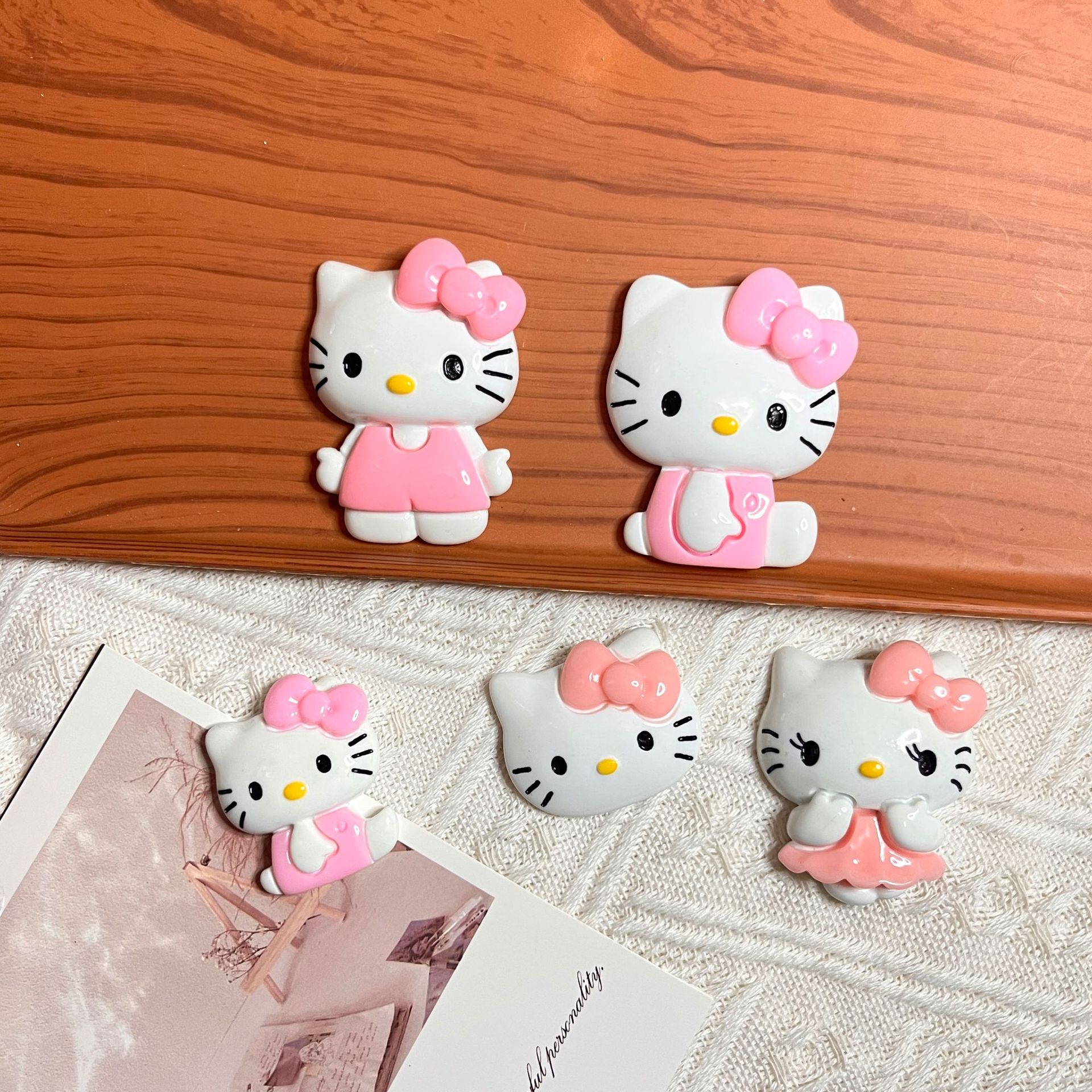 kt猫树脂配件可爱大猫站姿凯特猫手机壳点钻配饰儿童DIY装饰材料