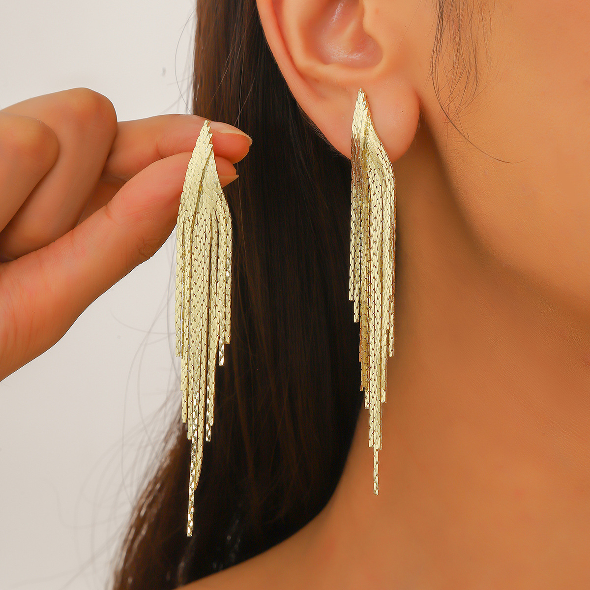 orecchini esagerati squisiti orecchini alla moda con nappe da donna vendita calda orecchini con nappe in zircone orecchini con nappe lunghi_voghion.com