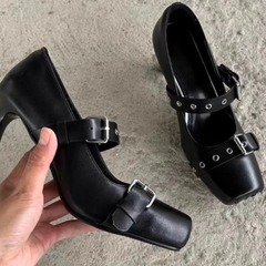 オリジナルのニッチな高級感あふれる7cmハイヒールシューズ、ダークピッグバレエシューズ、セクシーな牛革ハイヒールシューズ、プラットフォームシューズ