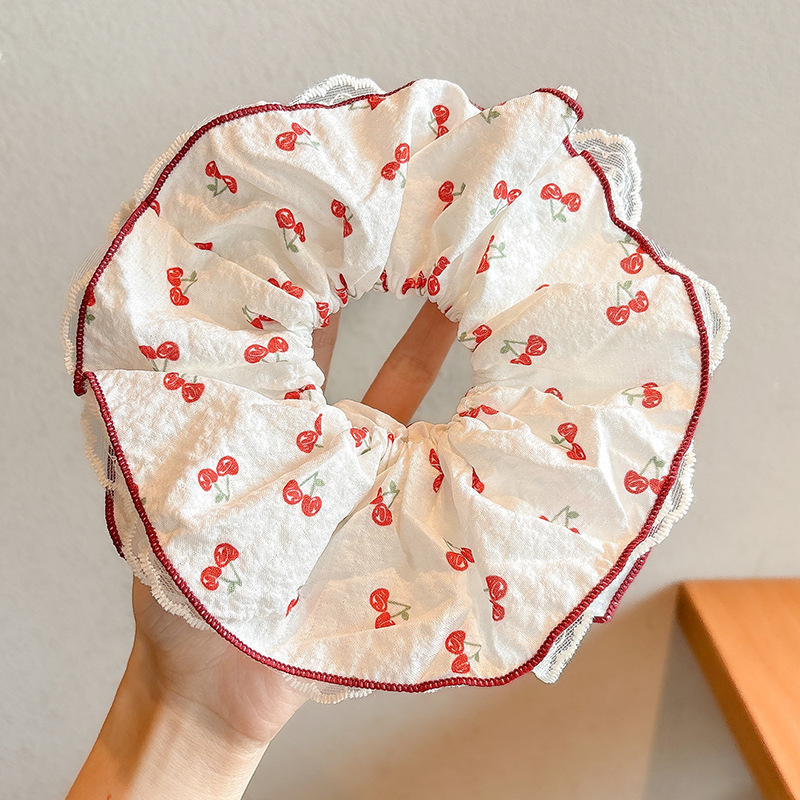 1 # Cintura roja cereza de unos 18 cm.